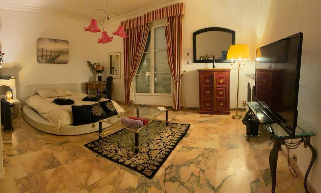 La Demeure D'Iris Bed & Breakfast Bougival Ngoại thất bức ảnh